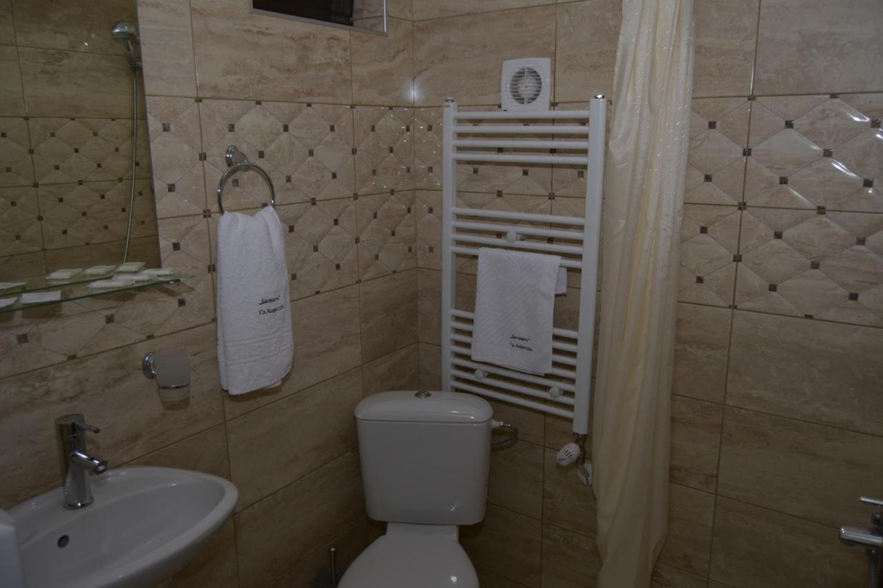 Family Hotel Balkana Apriltsi  Exterior photo